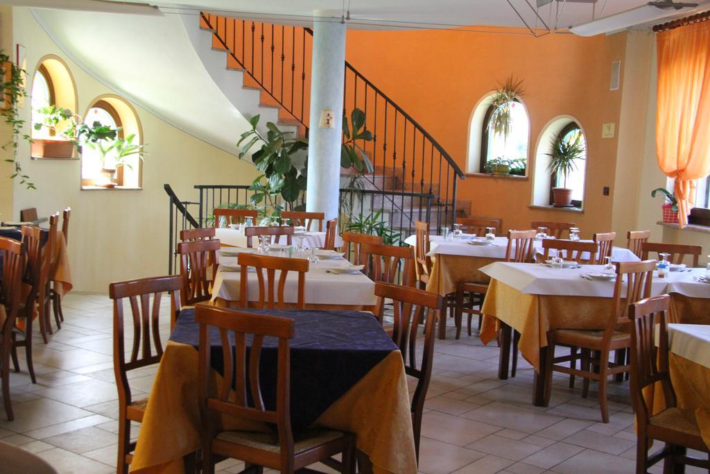 Hotel Ristorante Belsito Borgo San Dalmazzo Eksteriør bilde