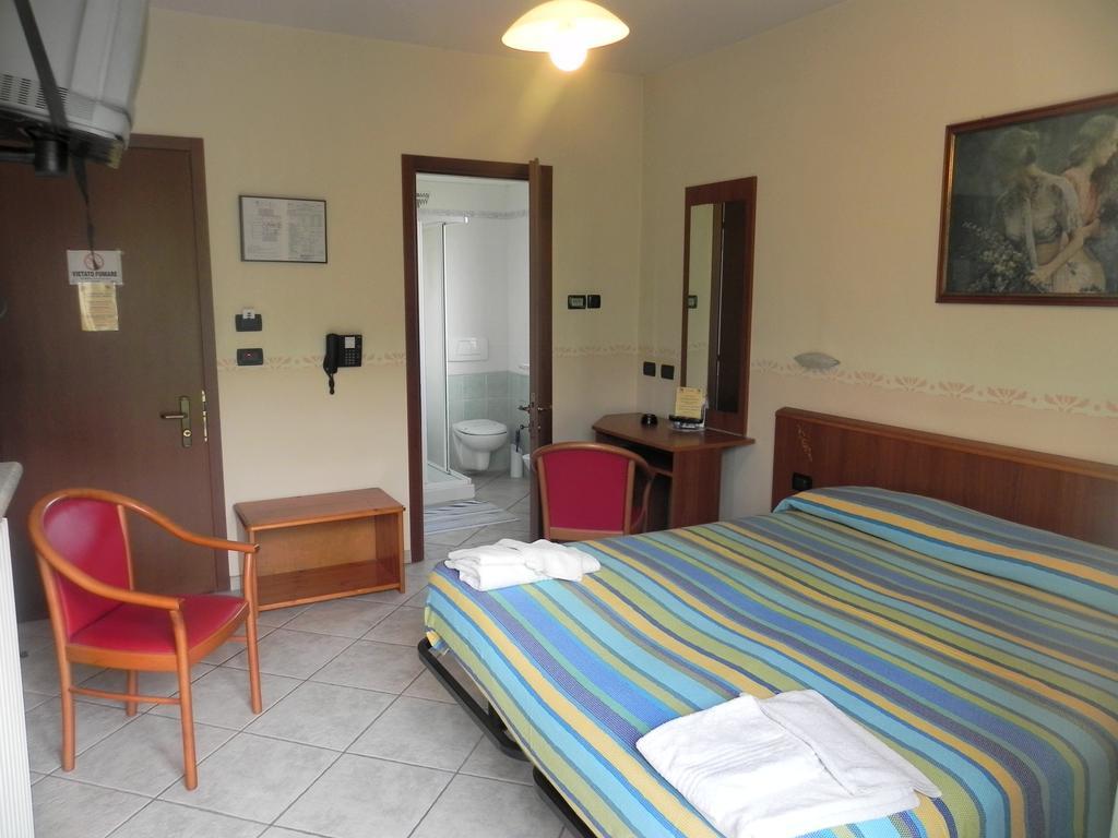 Hotel Ristorante Belsito Borgo San Dalmazzo Eksteriør bilde